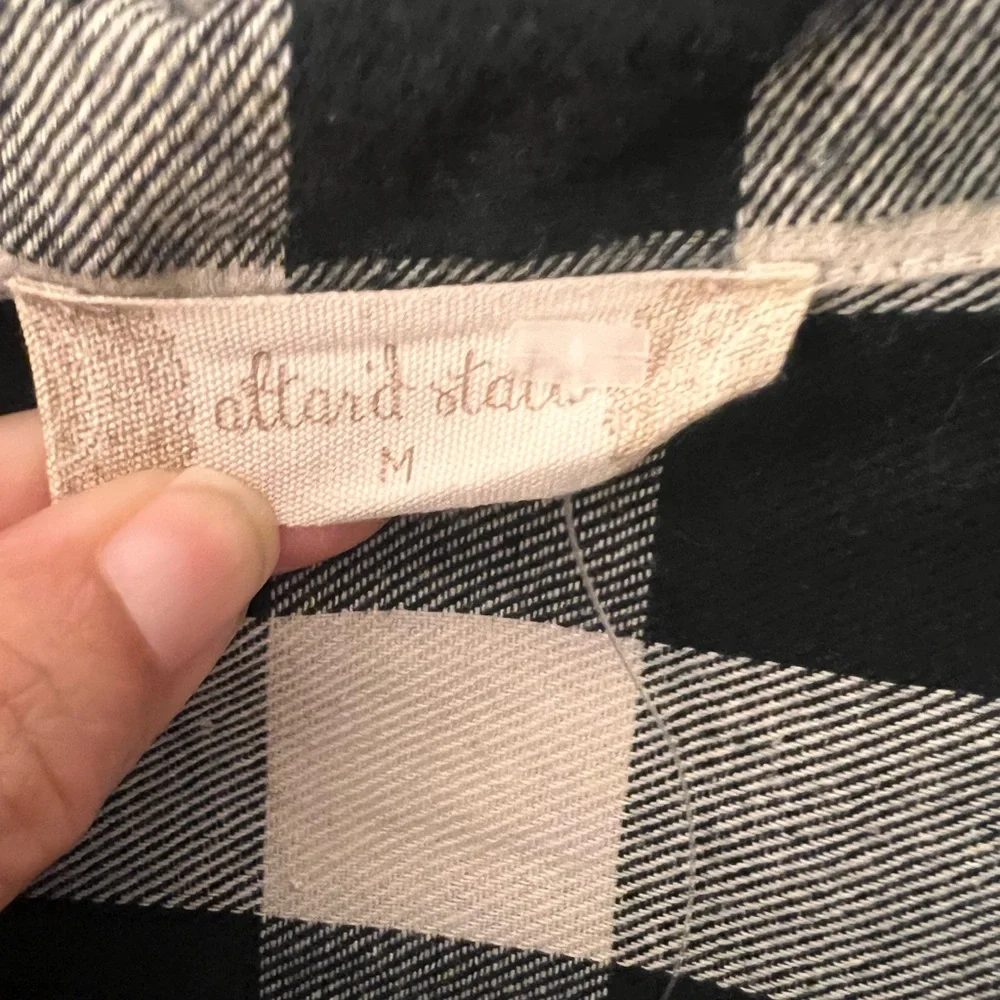 Altar’s state black and white buffalo plaid woman’s top fall - Picture 3 of 5